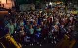 Les majorettes prêtes pour le départ nocturne